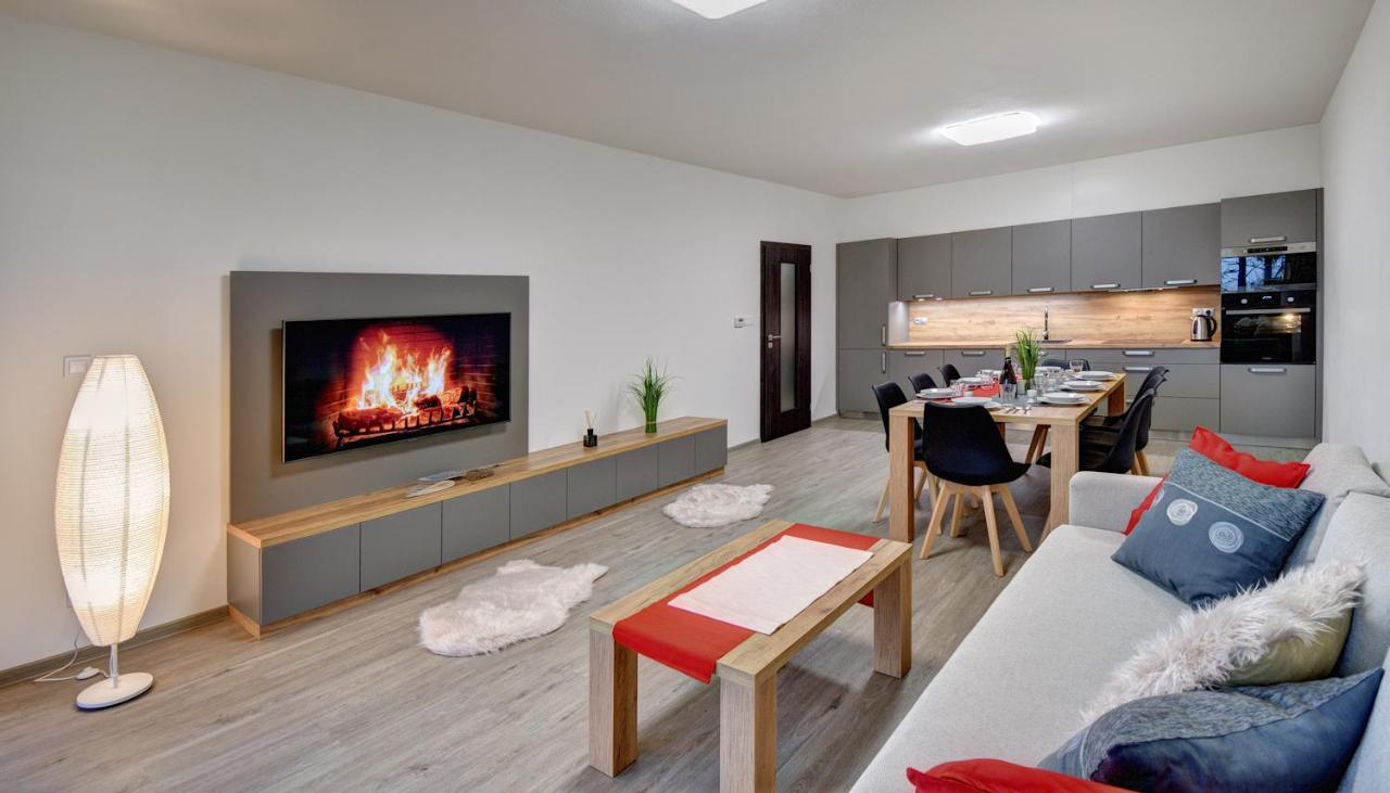 Apartmány Sunny Lipno Lipno nad Vltavou Exterior foto